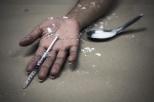 употребляя соль наркоманы могут умирать 