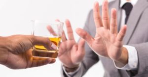 о признакам алкоголизма наследственного мужчине и женщине 